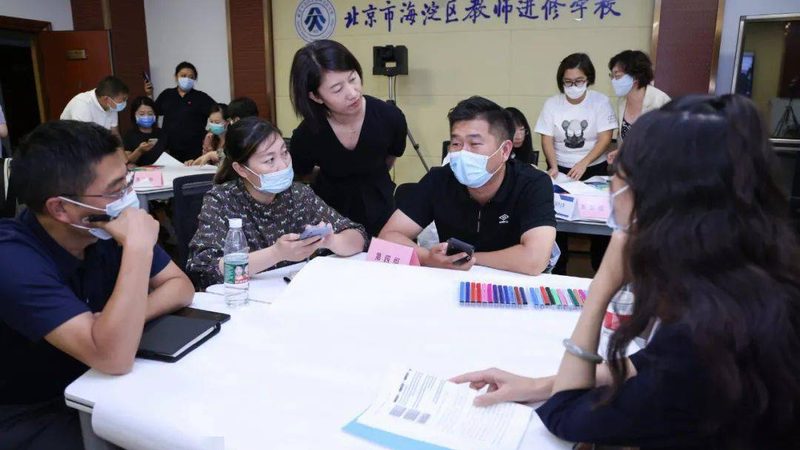 音响系统是企业培训中不可或缺的部分。在定制音响系统时，需要考虑以下参数：